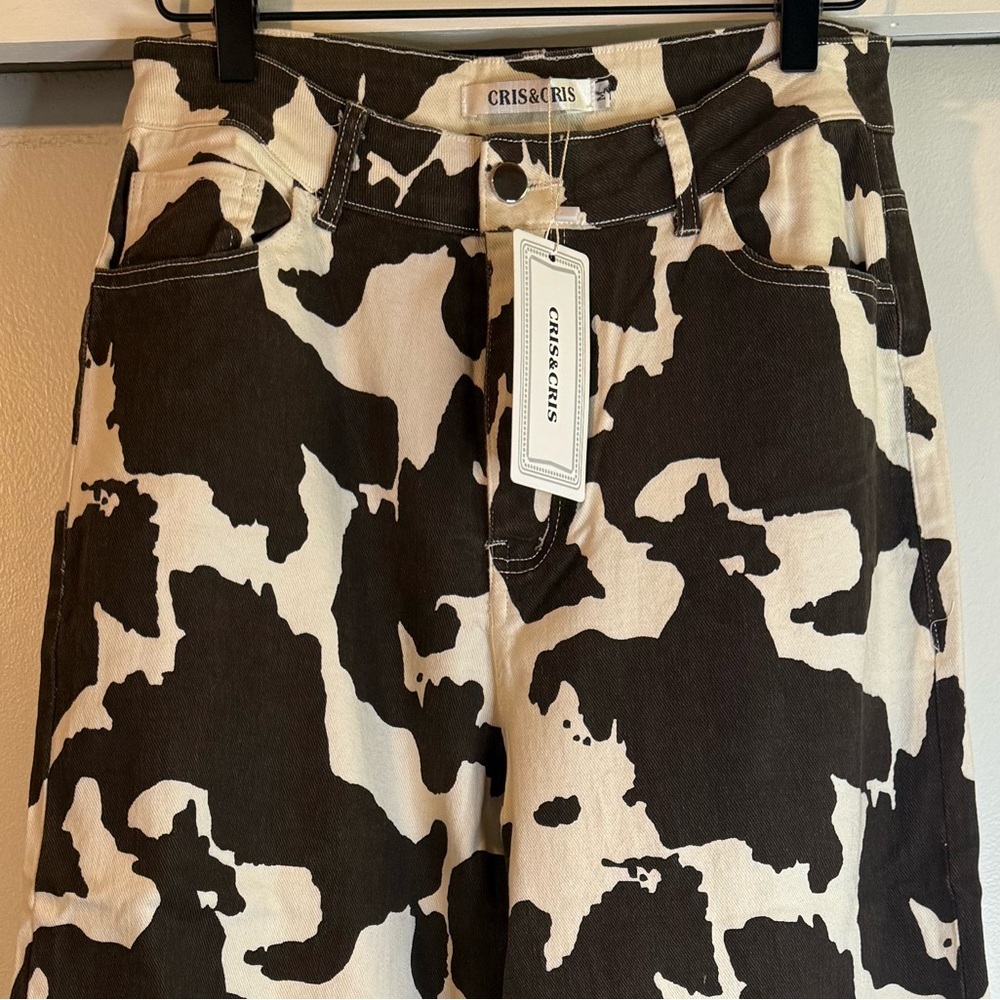 Boutique Brand Cris Cris Cow Print Wide Leg Jeans Medium New - Picture 3 of 8